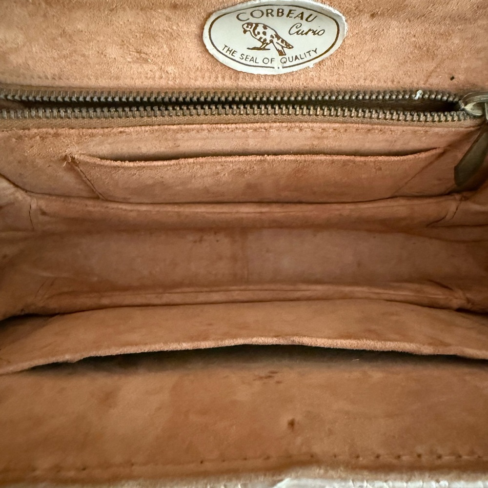 Vintage Corbeau Curio Beige Reptile-Embossed Leather Crossbody Bag - Picture 4 of 14
